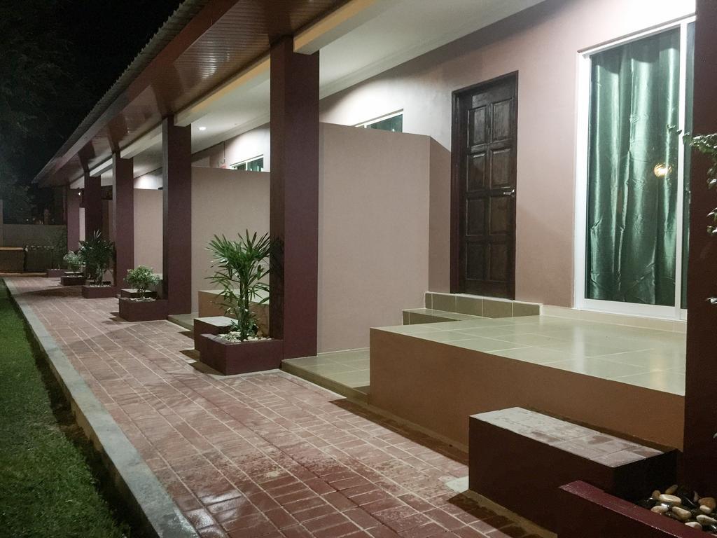 Harmony Guesthouse Sdn Bhd Padang Mat Sirat Exterior photo