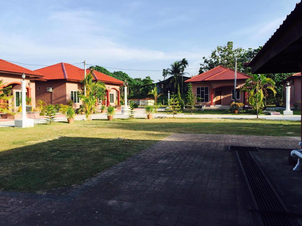 Harmony Guesthouse Sdn Bhd Padang Mat Sirat Exterior photo